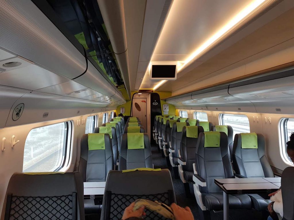 December 2018 - Portugal Travel Report 34 ap train portugal 1