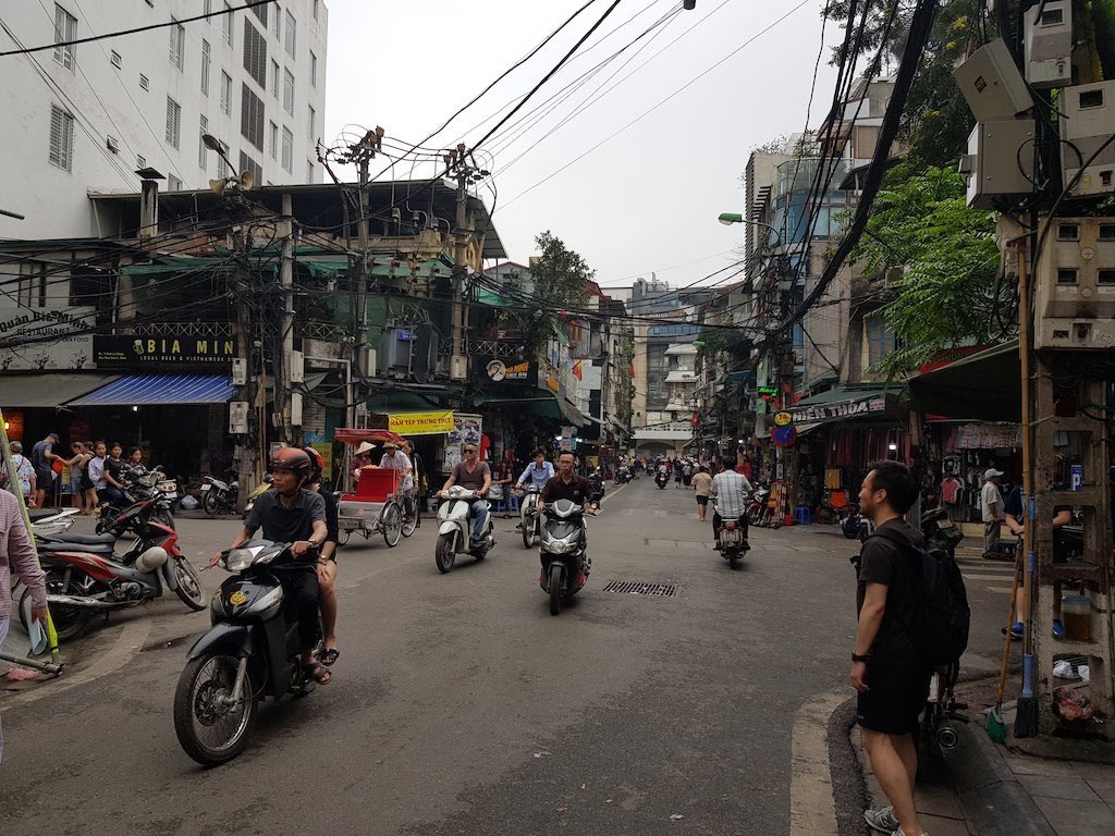 What businesses are thriving during COVID-19? 1 bustling hanoi