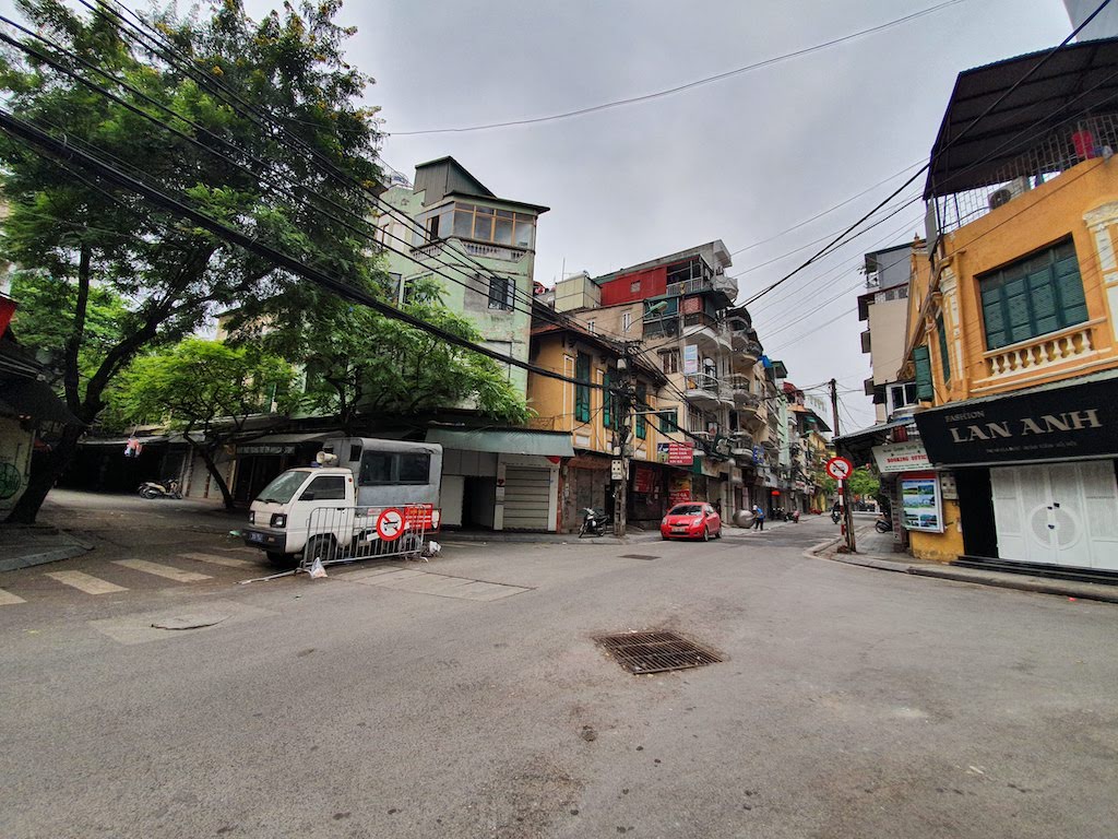 What businesses are thriving during COVID-19? 3 empty hanoi 3