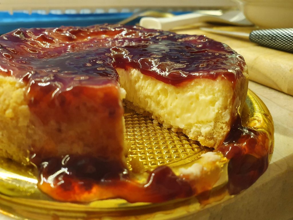 August 2020 - Travel Report - Lockdown in Da Nang is OVER!!! 6 august 2020 food cakes
