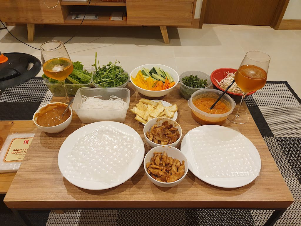 August 2020 - Travel Report - Lockdown in Da Nang is OVER!!! 5 august 2020 food summer rolls