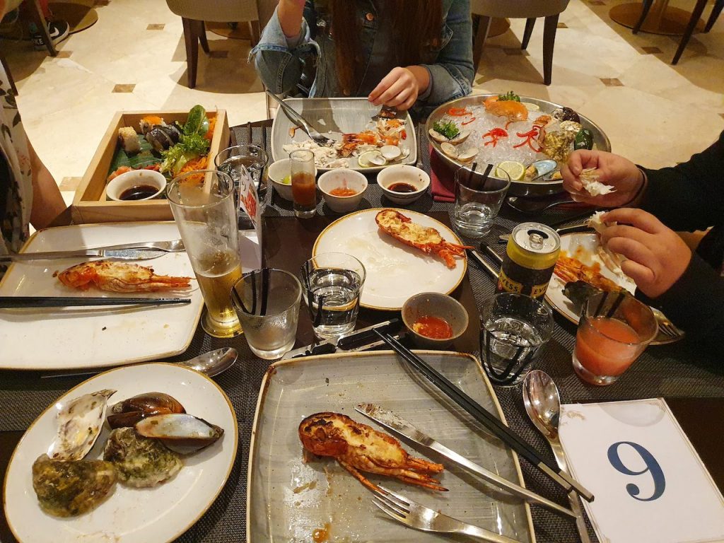 Sheraton Hotel Da Nang Resort Seafood Buffet Lobster