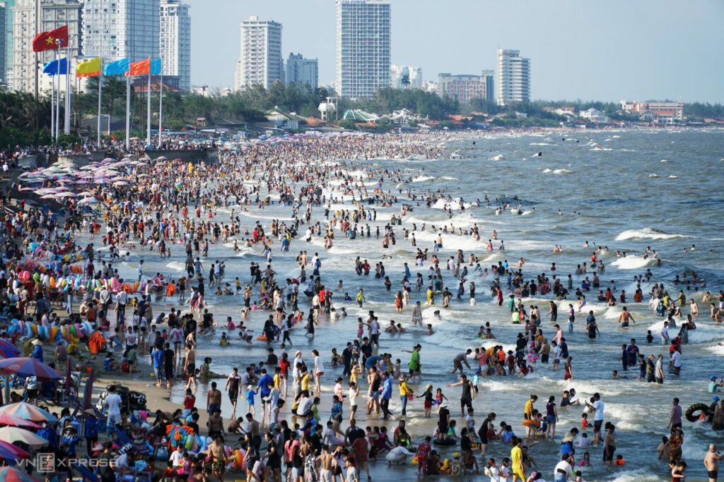 Crowded beaches Vietnam
