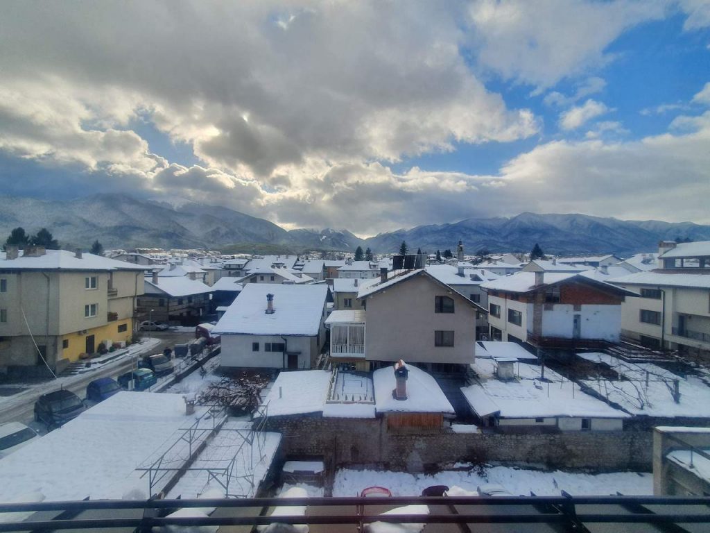 October to December 2021 - Life Update & Getting settled in Bansko Bulgaria 24 Bansko Fitbox Gym View November
