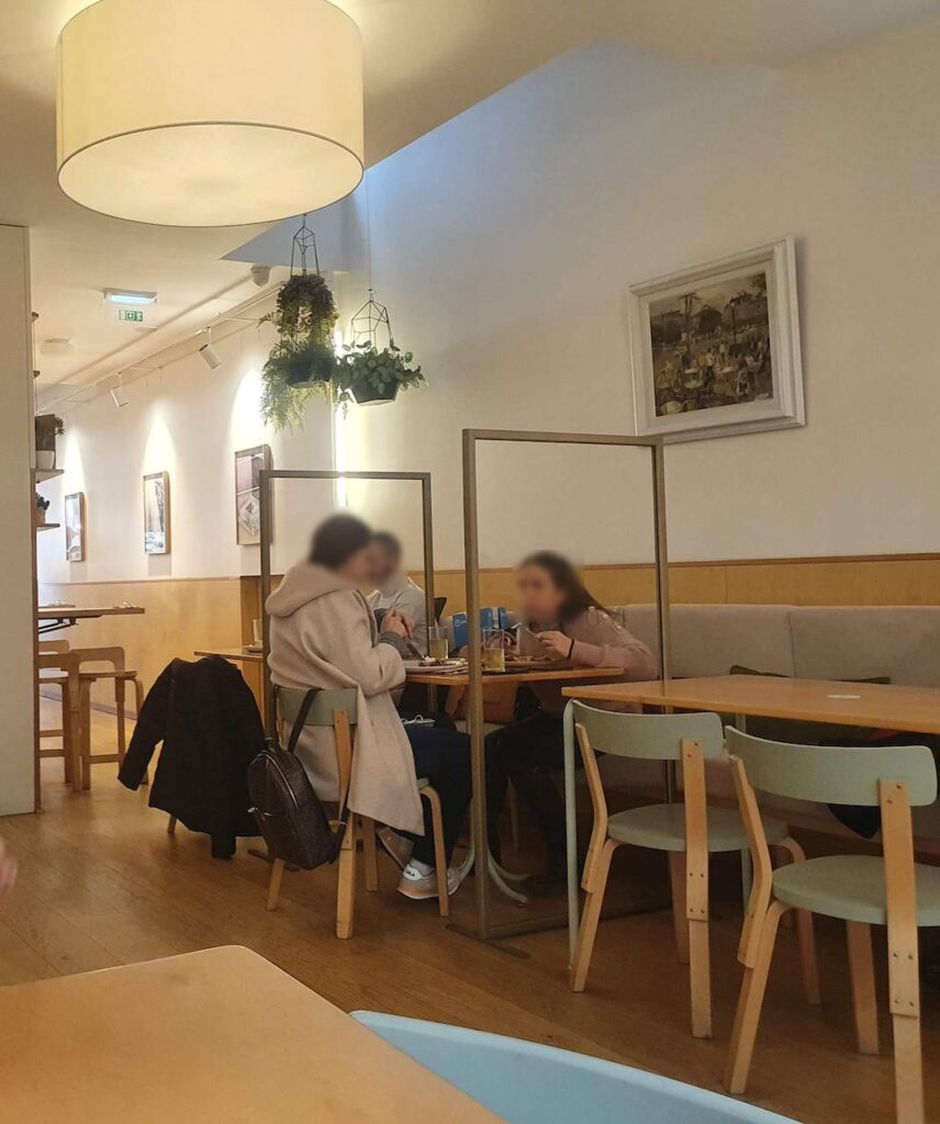 January to March 2022 - Quarterly Life & Business Update 10 Porto restaurant covid protection