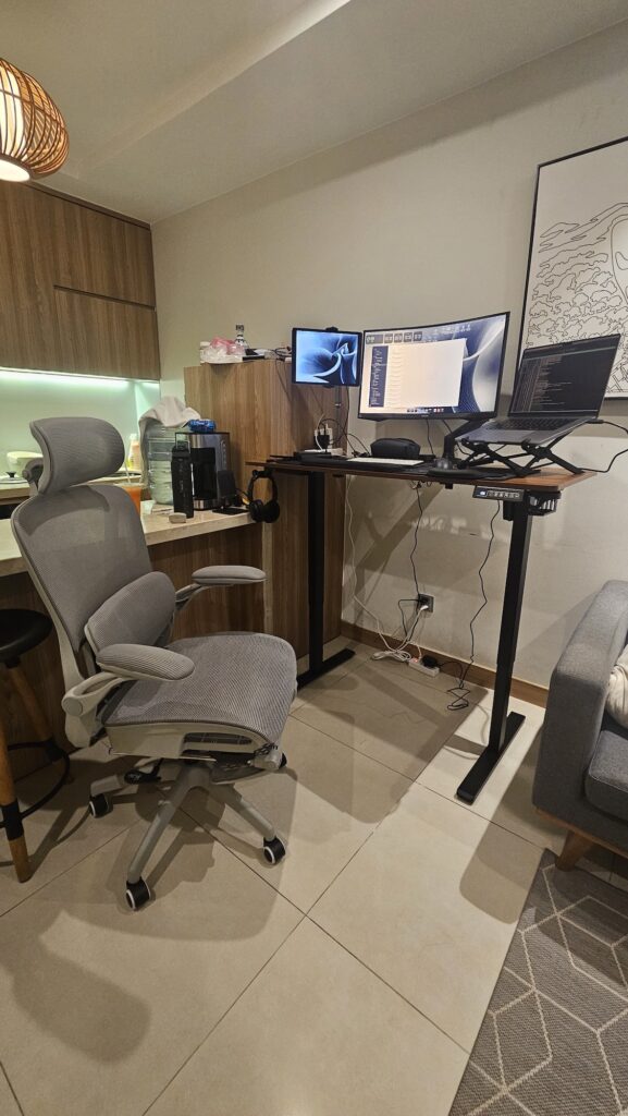 Da Nang Life 2025 New office setup